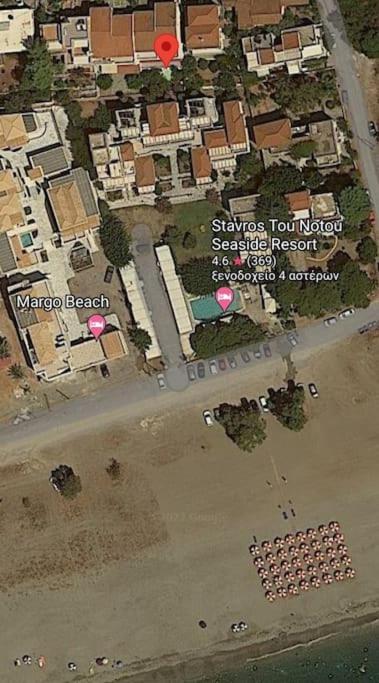 Παραλιακό Διαμέρισμα Με Αυλή Gythio Exterior photo